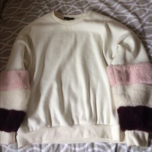 warm sweatshirt with fluffy sleeves